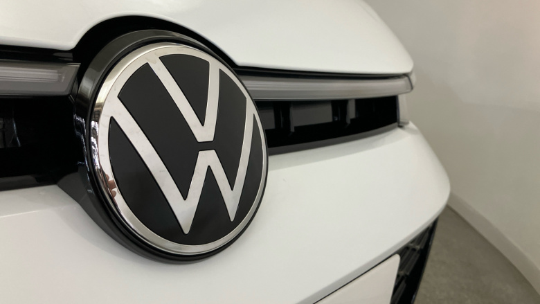 Volkswagen Passat 1.5 eTSI R-Line 5dr DSG Petrol Estate